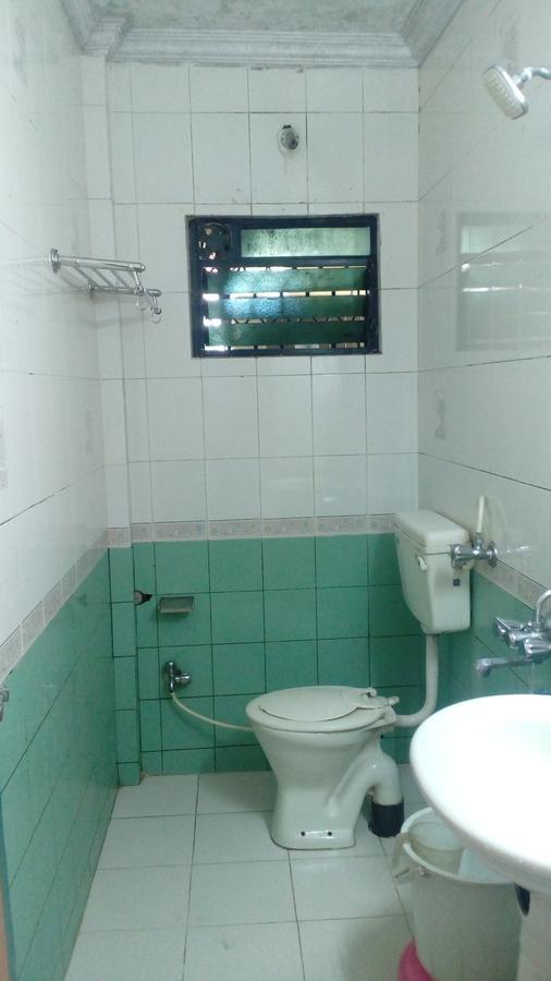 Hotel Rajdhani Лонавала Экстерьер фото